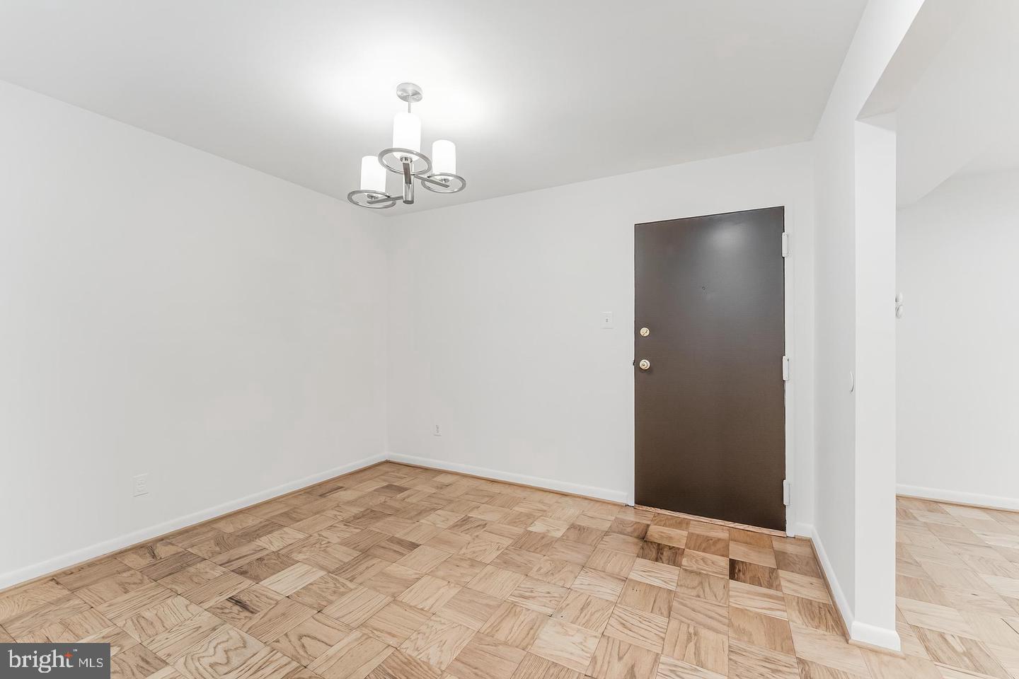 Undisclosed Address Reston, VA 20190 - Photo 4 of 25 Dining area