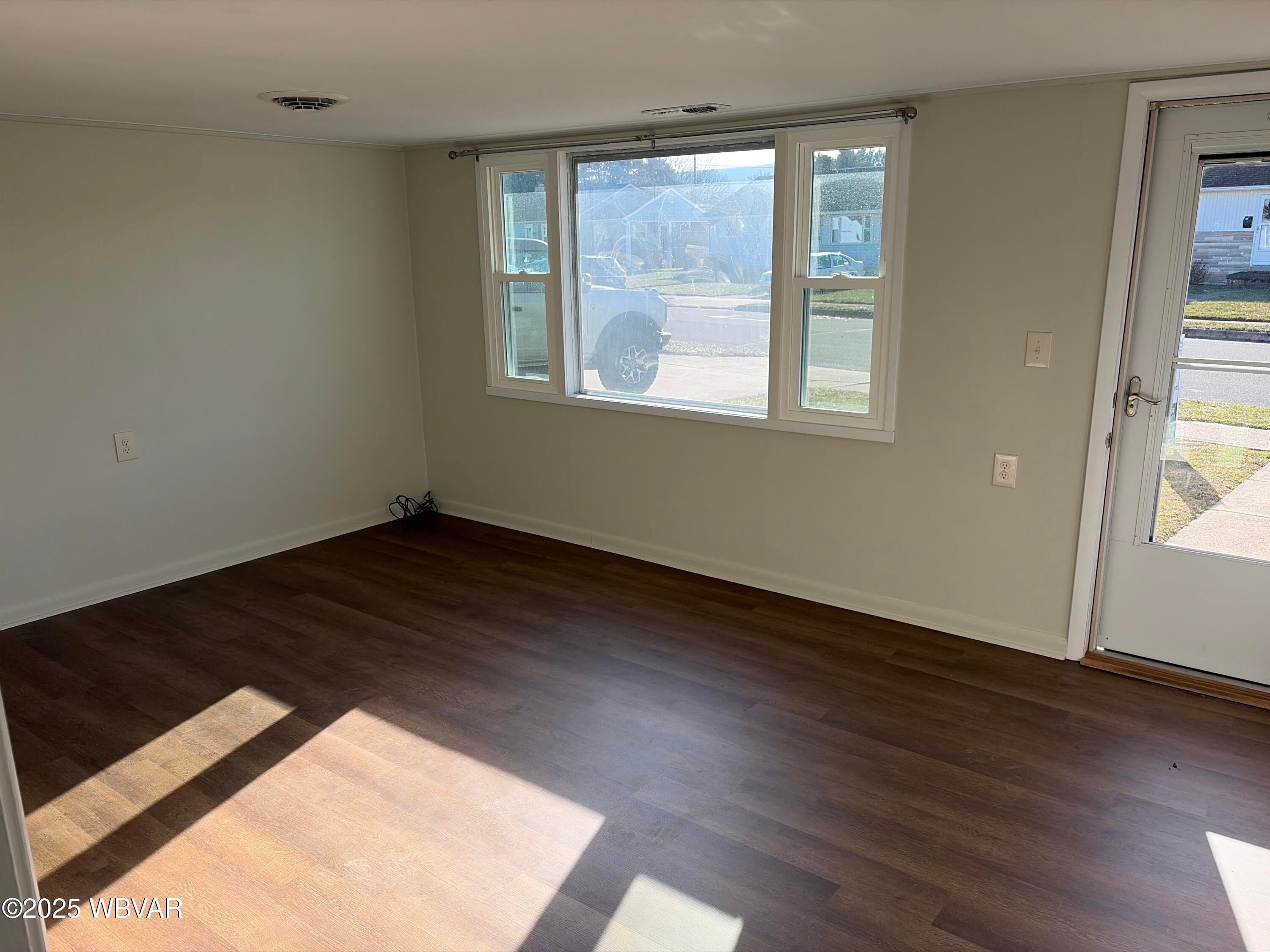 1007 Arthur Road Montoursville, PA 17754 - Photo 12 of 20 Living Room