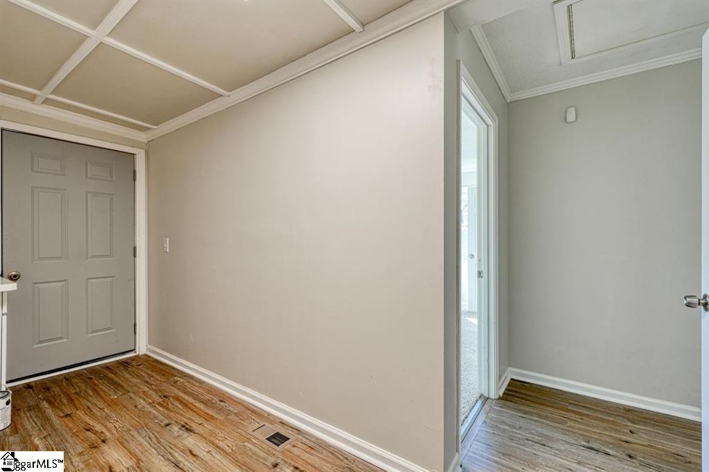 7 Ross Street Greenville, SC 29611 - Photo 23 of 30