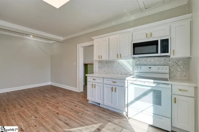 $300,000 | 7 Ross Street, Greenville, SC 29611