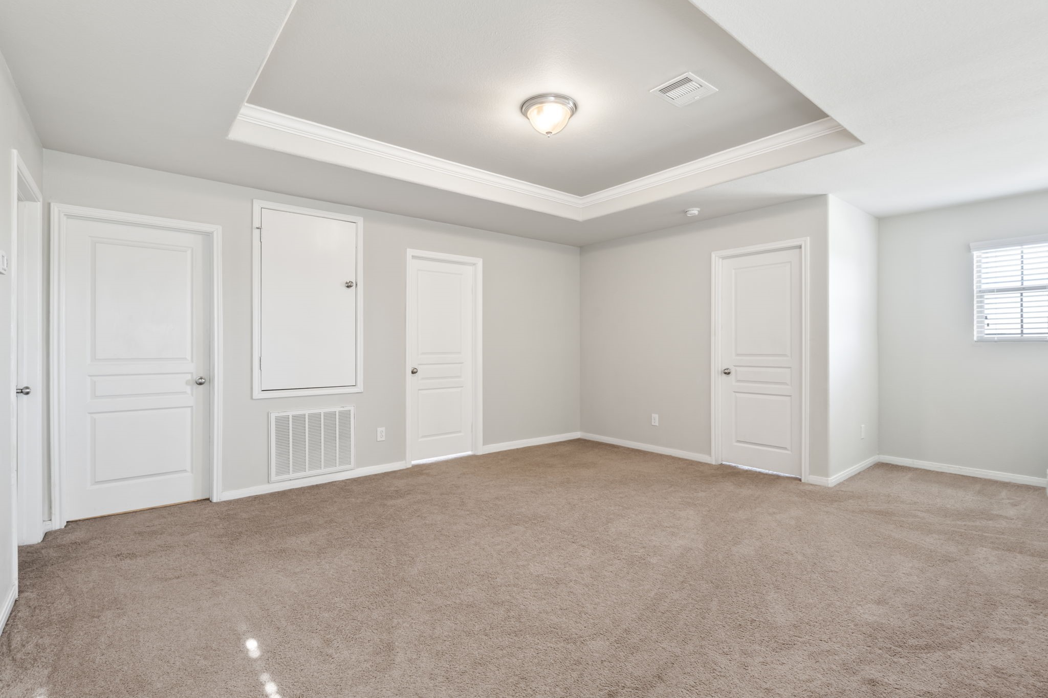 914 Canyon Hill Lane Rosenberg, TX 77471 - Photo 19 of 31 a view of an empty room