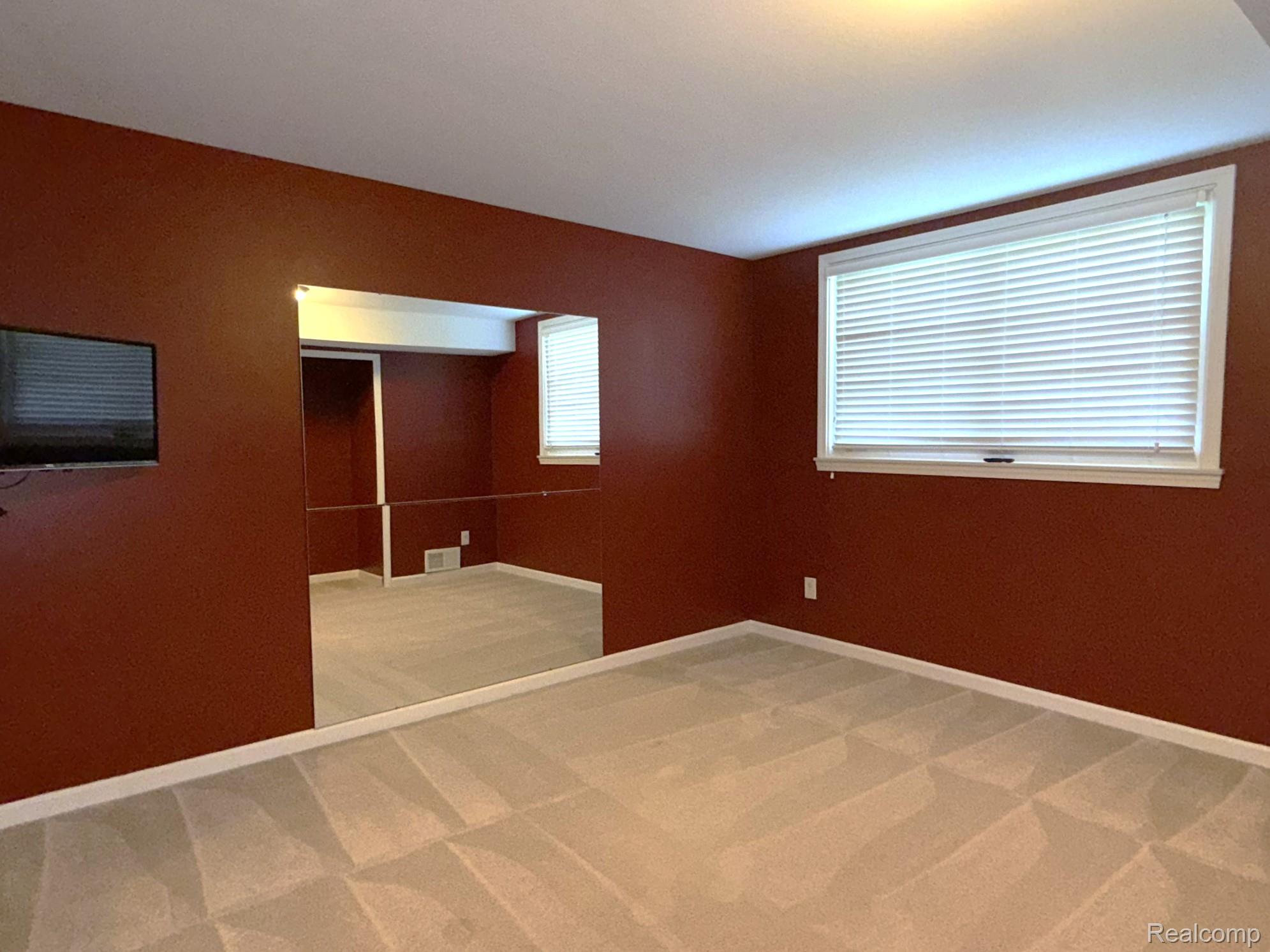 535 Reed Street Northville, MI 48167 - Photo 21 of 25 IMG_5783.JPEG