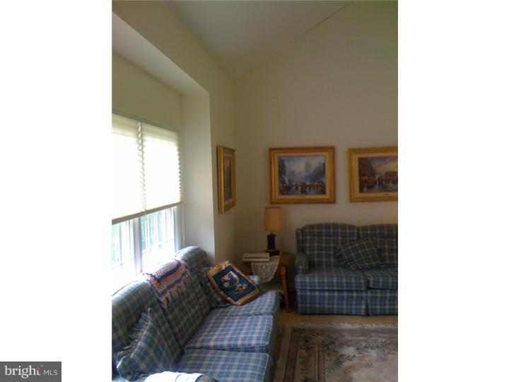 409 Bethel Mill Road Sewell, NJ 08080 - Photo 4 of 15 Living Room