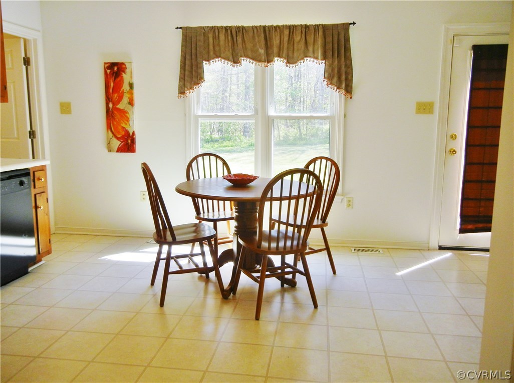 3120 Maidens Road Powhatan, VA 23139 - Photo 13 of 37 Gallery Image 13