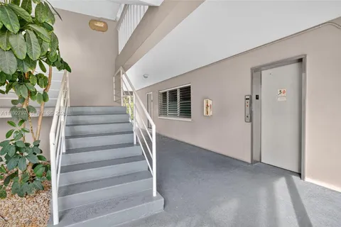 $249,000 | 900 Southwest 12th Street, Unit 305, Fort Lauderdale, FL 33315
