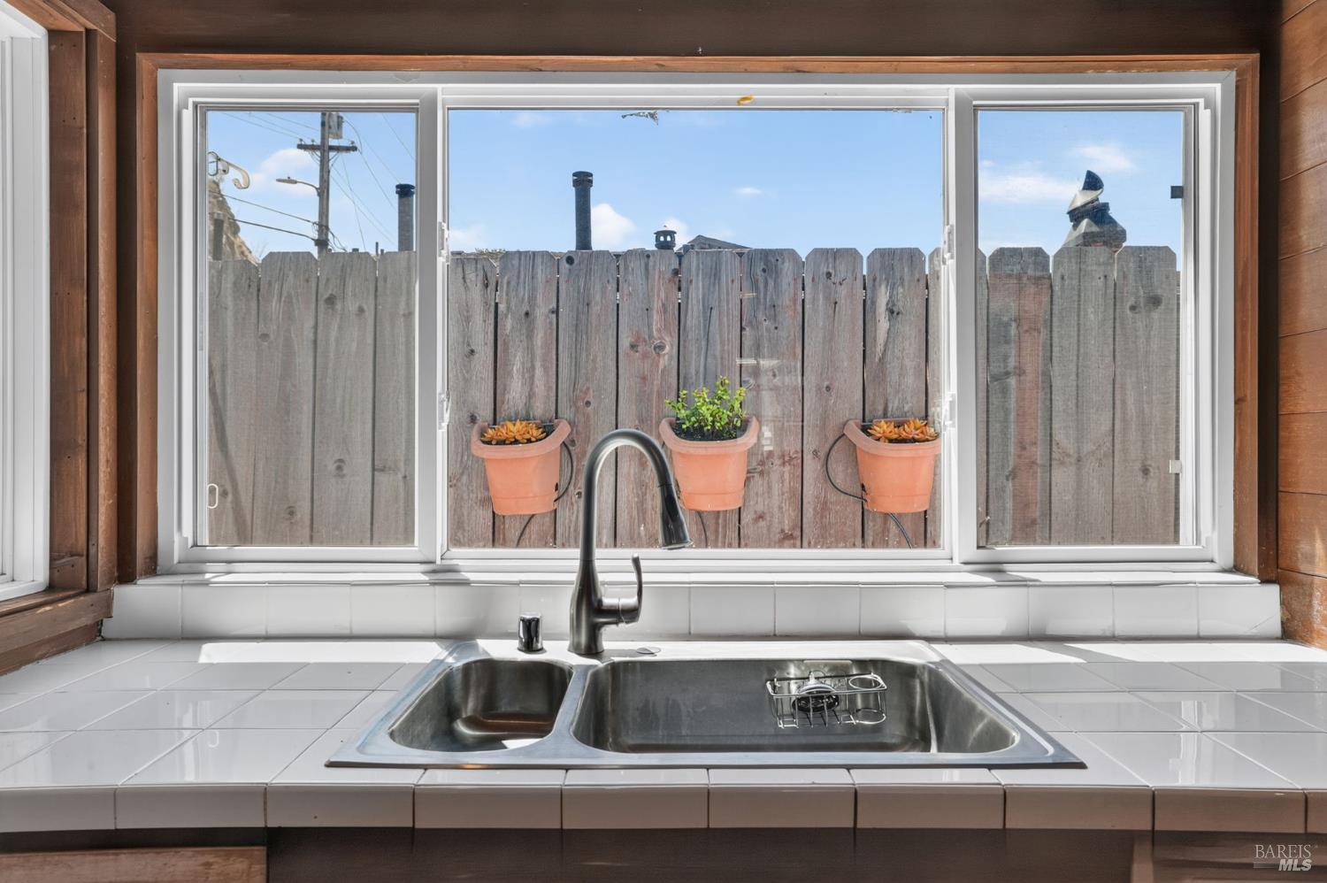 34 Sandy Beach Road Vallejo, CA 94590 - Photo 13 of 71 Gallery Image 13