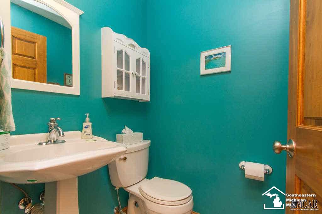 7364 Beck Road Ottawa Lake, MI 49267 - Photo 16 of 45 Half Bath Main Floor