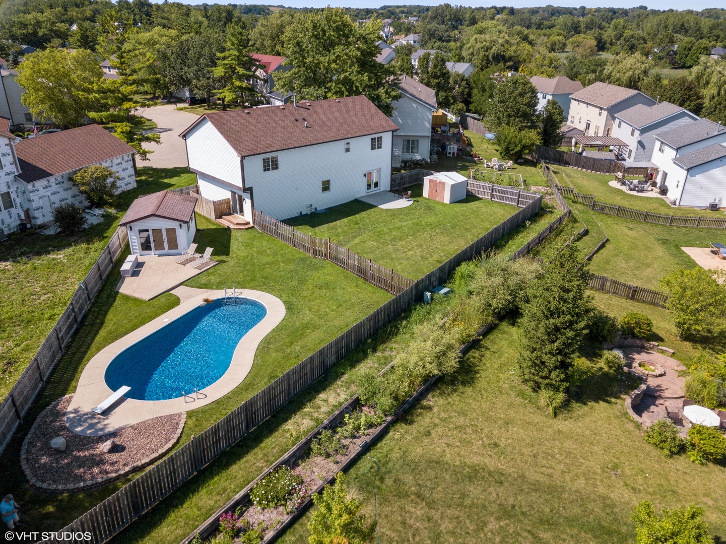 336 Oak Hill Court Antioch, IL 60002 - Photo 39 of 57 an aerial view of residential houses with outdoor space
