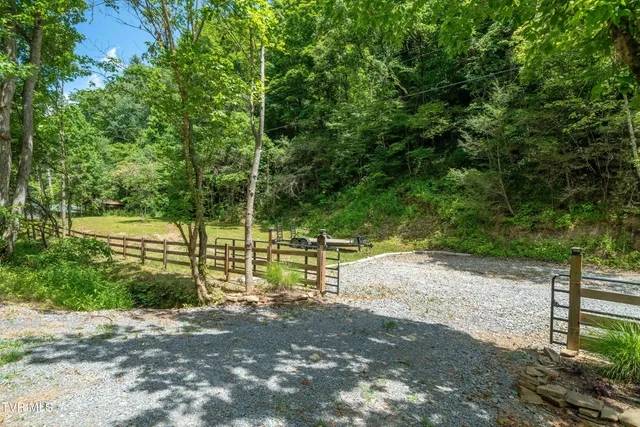 $259,000 | 937 Troublesome Hollow Road, Bluff City, TN 37618