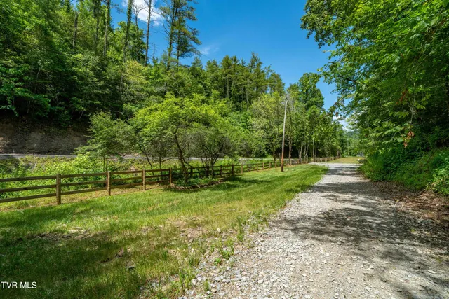 $259,000 | 937 Troublesome Hollow Road, Bluff City, TN 37618