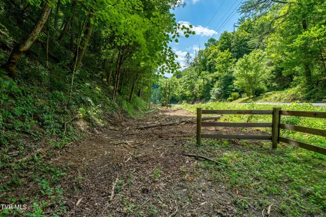 $259,000 | 937 Troublesome Hollow Road, Bluff City, TN 37618