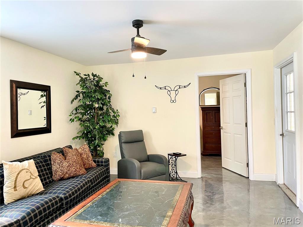 620 North Chestnut Street Litchfield, IL 62056 - Photo 4 of 12