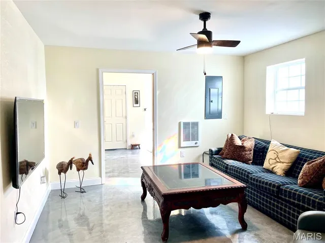 $89,900 | 620 North Chestnut Street, Litchfield, IL 62056