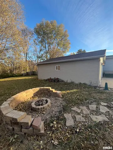 $115,000 | 328 East Prospect Street, Kewanee, IL 61443