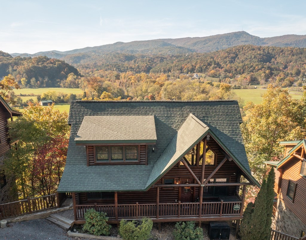 1726 Summit View Way Pigeon Forge, TN 37862 - Photo 28 of 35 Gallery Image 28