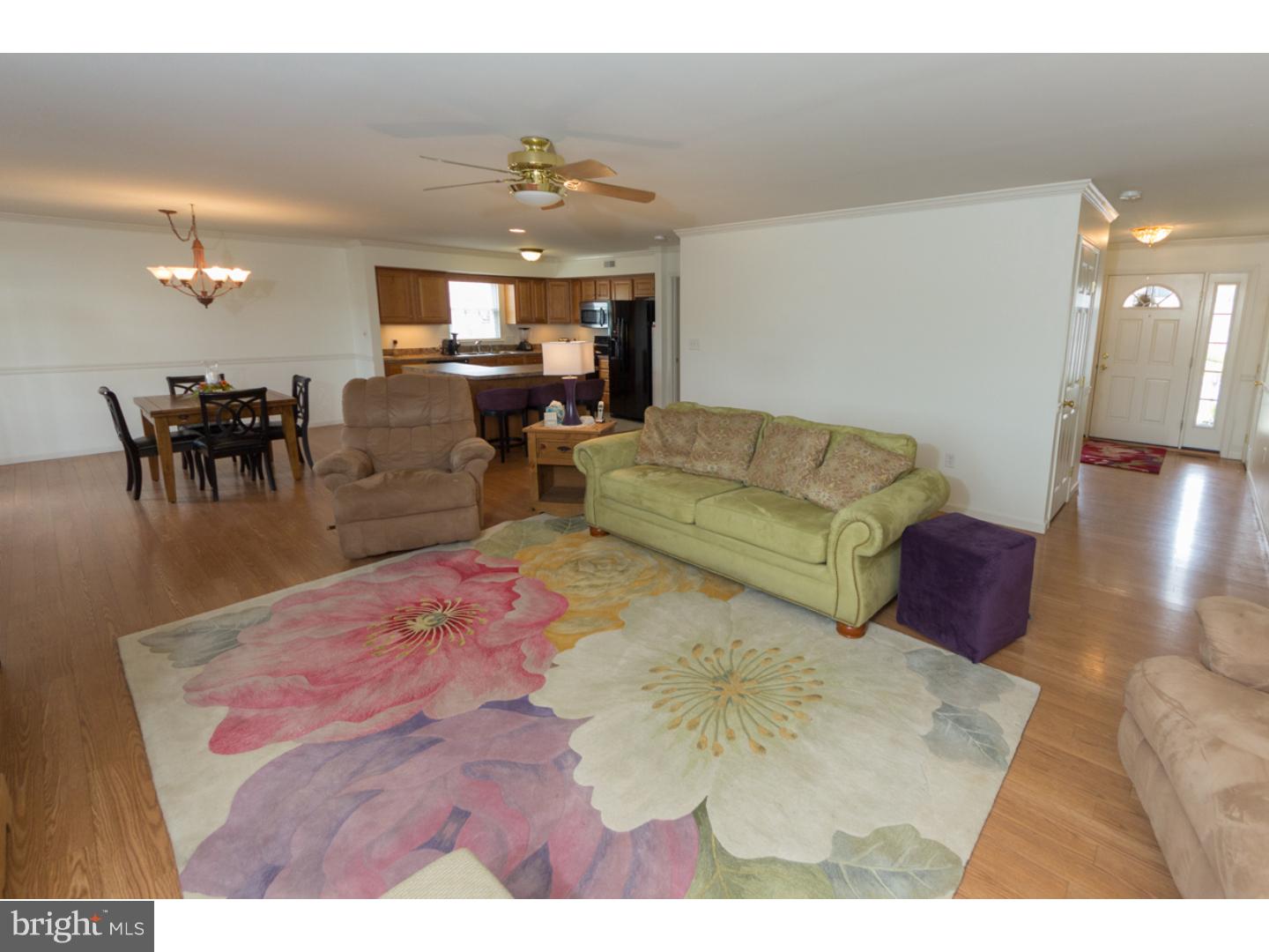8 Wilbur Drive Sinking Spring, PA 19608 - Photo 3 of 21 Living Room