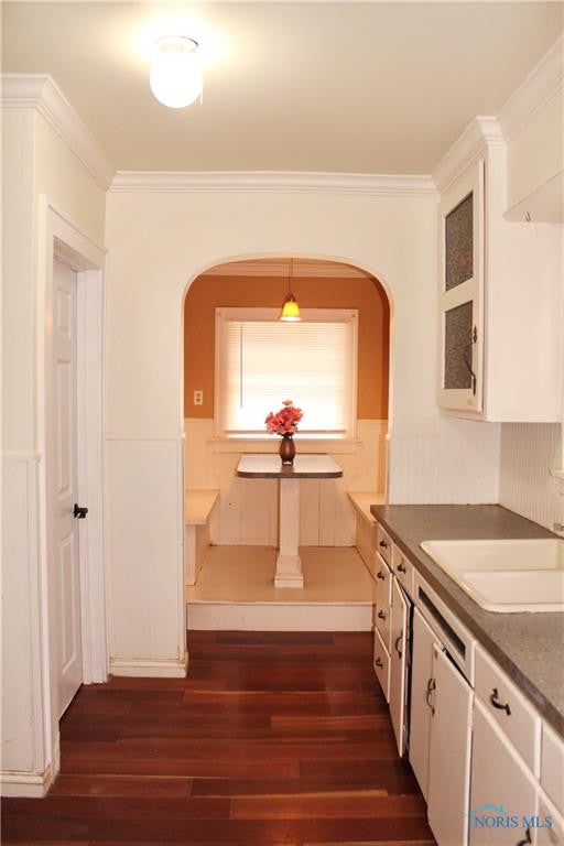 1747 Wyndhurst Road Toledo, OH 43607 - Photo 5 of 12 Gallery Image 5