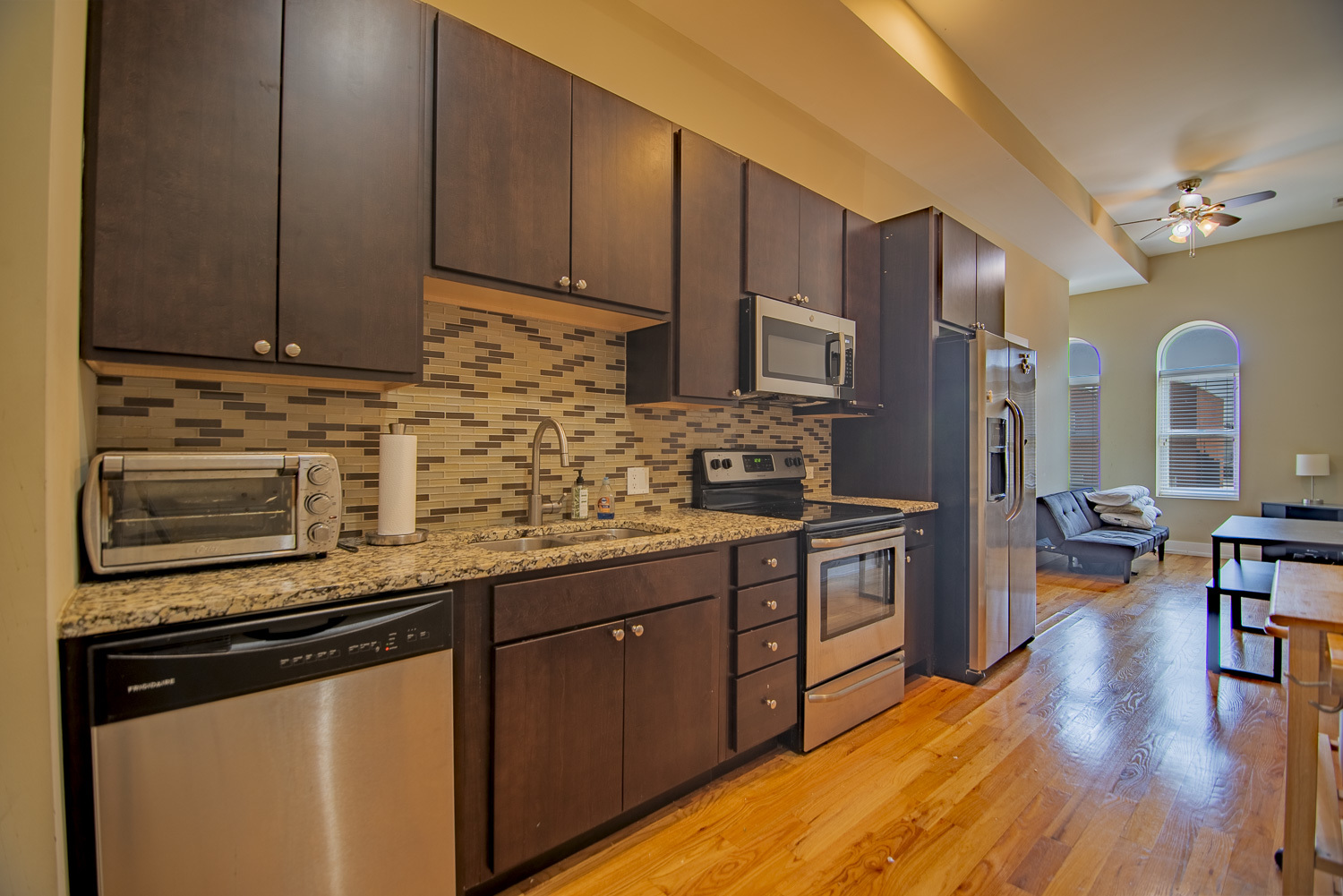 3140 South Indiana Avenue, Unit 206 Chicago, IL 60616 - Photo 2 of 10