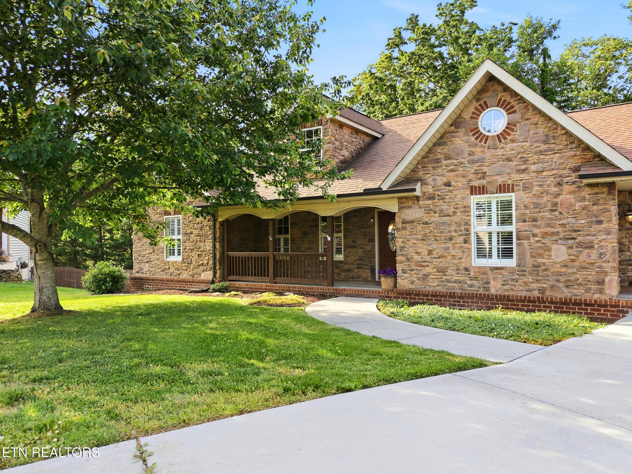 6200 Lantern Ridge Lane Knoxville, TN 37921 - Photo 5 of 52 Gallery Image 5
