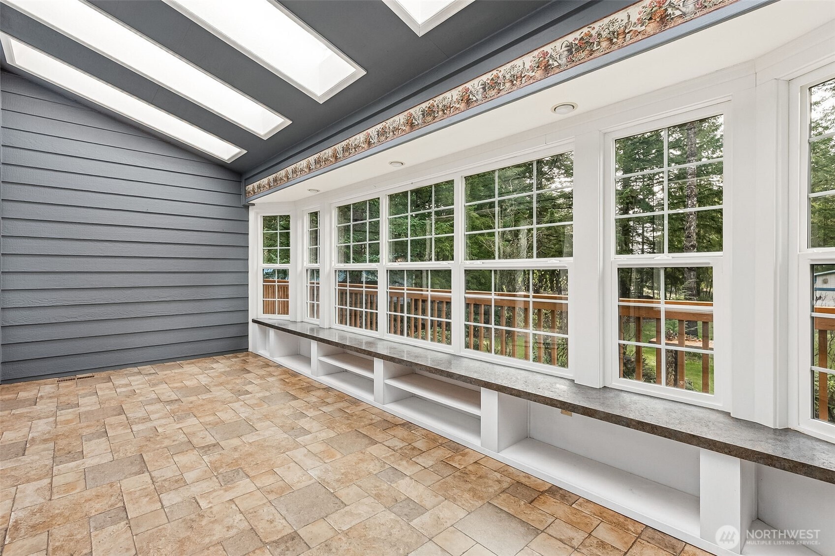 5815 95th Avenue Southwest Olympia, WA 98512 - Photo 12 of 26 a view of a large white building