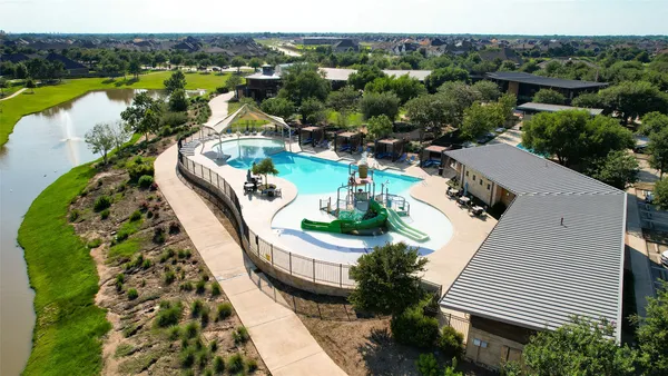 $795,000 | 6902 Shoreline Vw Drive, Katy, TX 77493