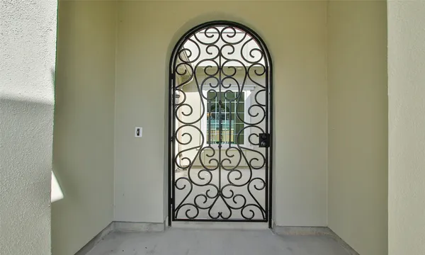 $795,000 | 6902 Shoreline Vw Drive, Katy, TX 77493