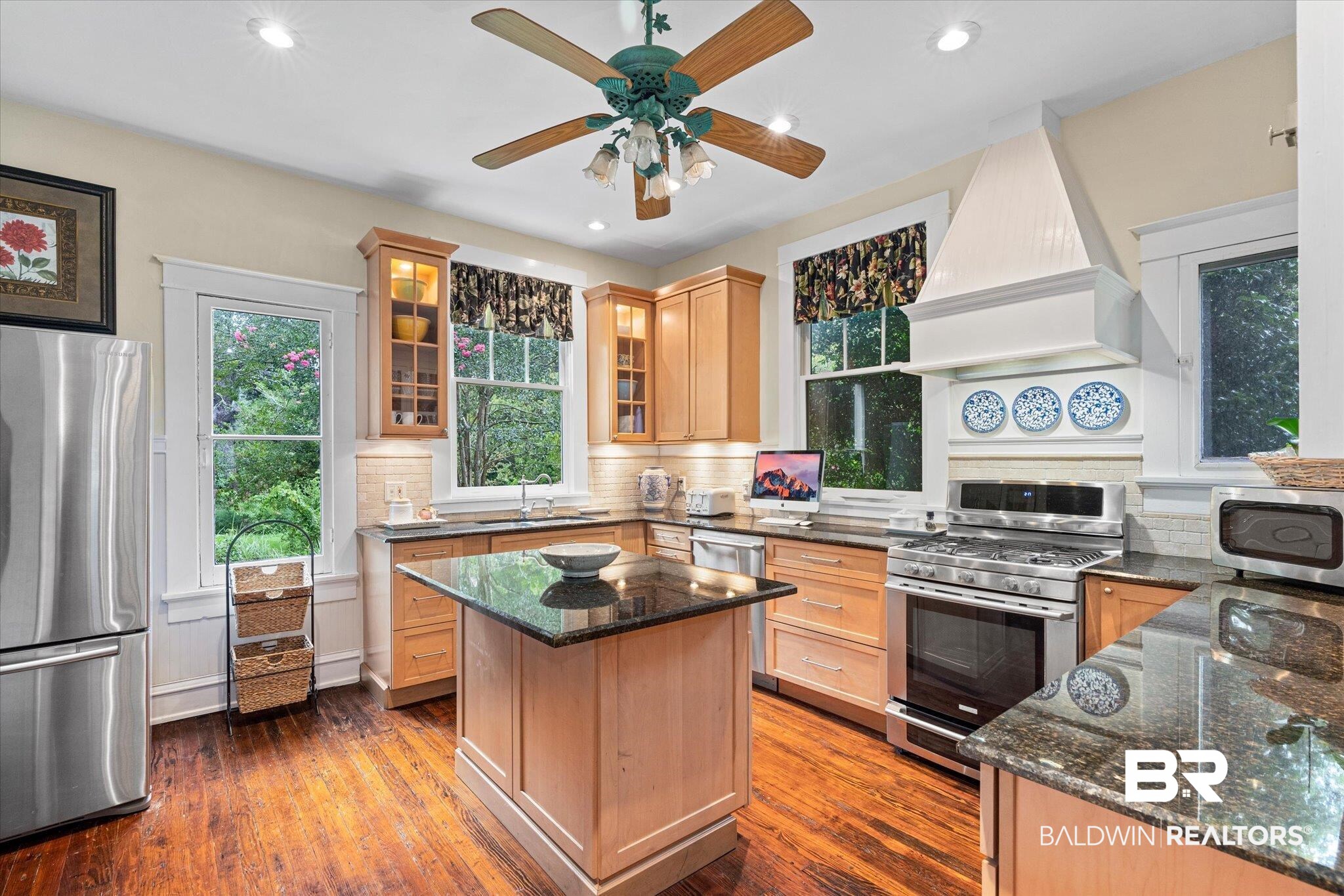 160 Houston Street Mobile, AL 36606 - Photo 13 of 36