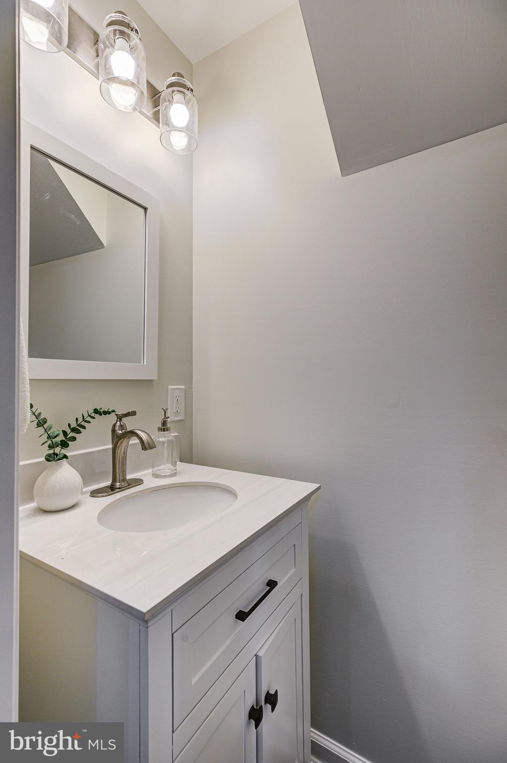 4016 Bonner Road Baltimore, MD 21216 - Photo 29 of 58