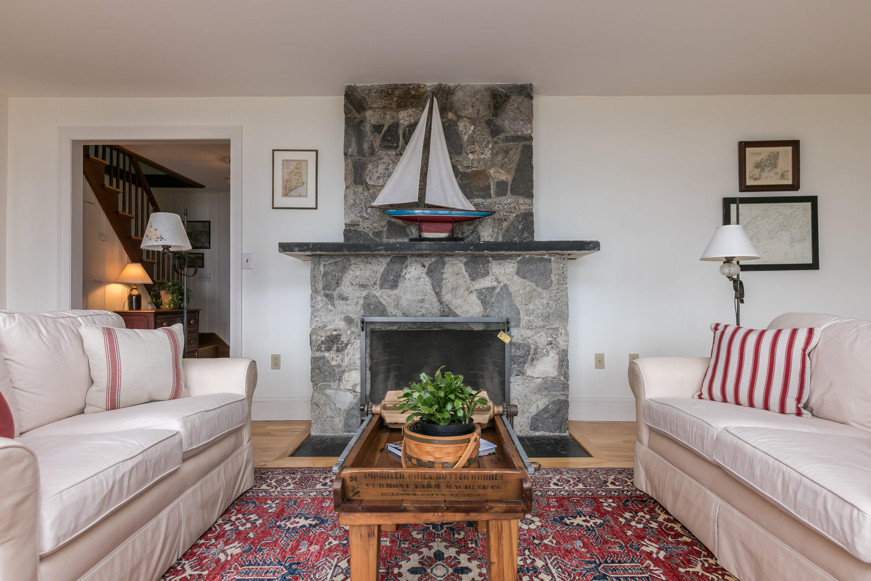 82 Ravine Drive Cumberland Foreside, ME 04110 - Photo 14 of 75 82 Ravine Dr Cumberland-print-015-12-Liv