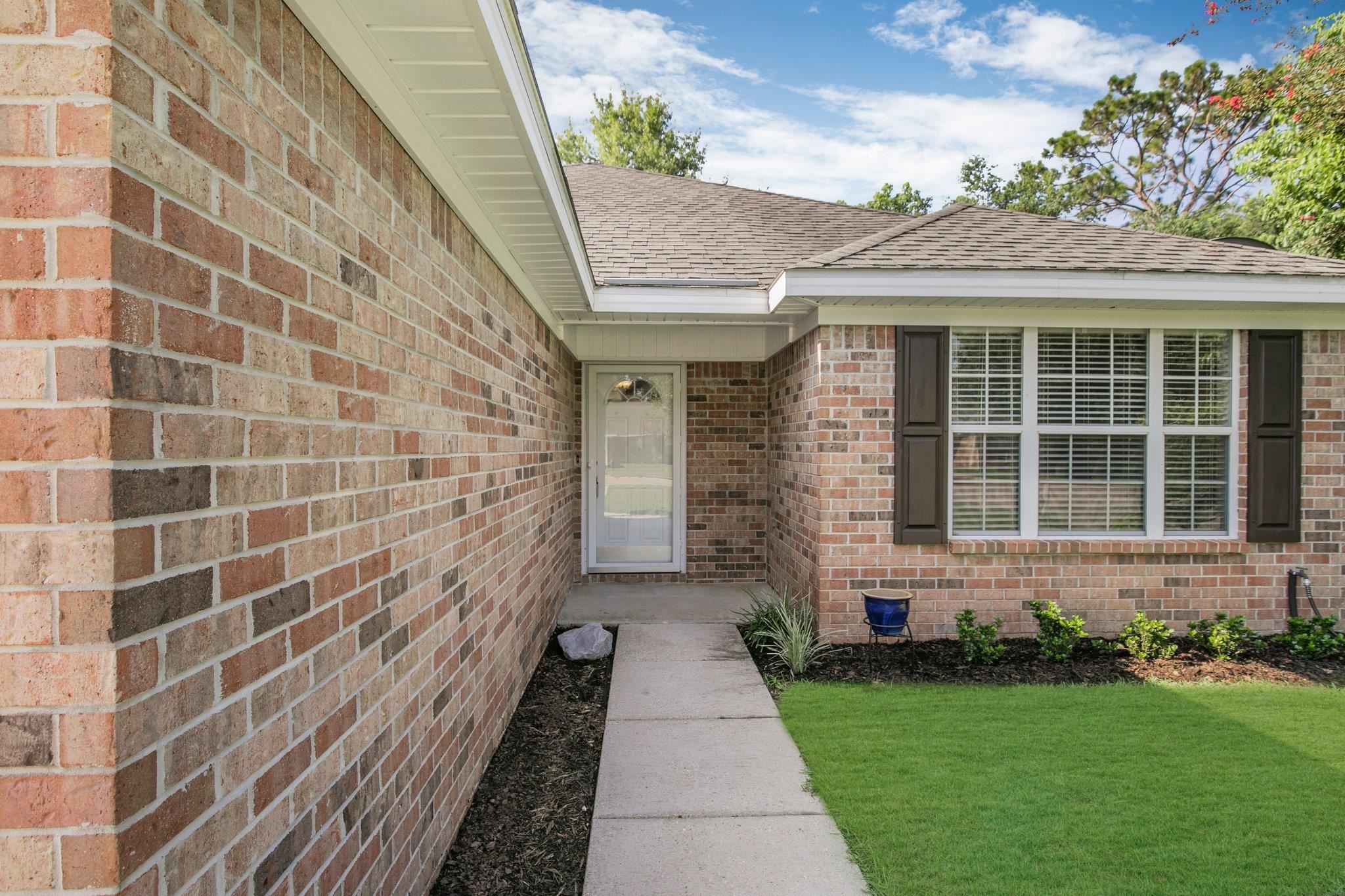8176 Edgewood Drive Daphne, AL 36526 - Photo 4 of 40