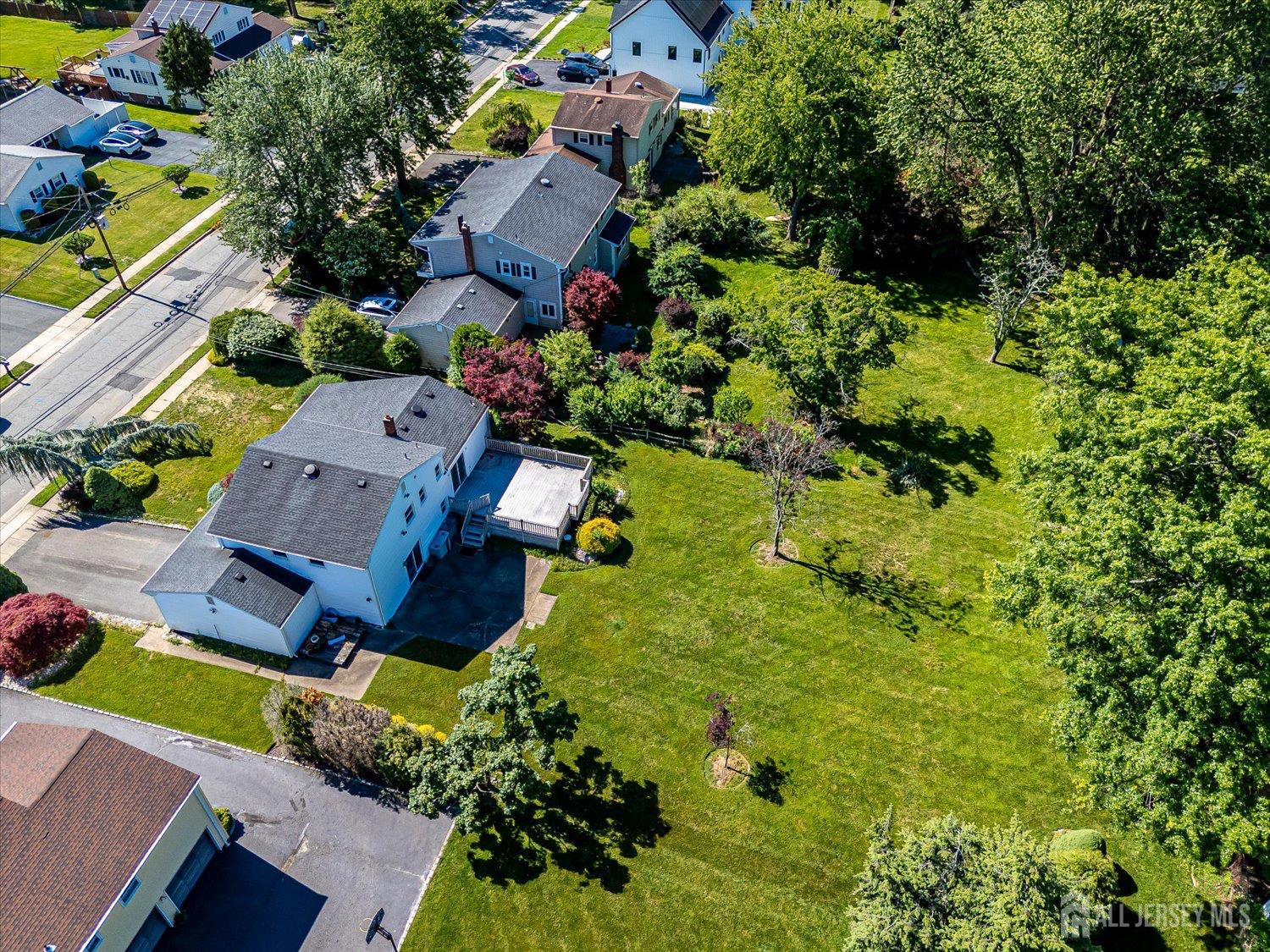 9 Annette Drive Edison, NJ 08820 - Photo 33 of 35