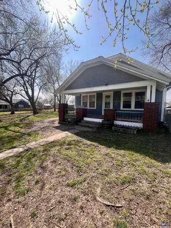 $97,500 | 601 Main Street, Admire, KS 66830