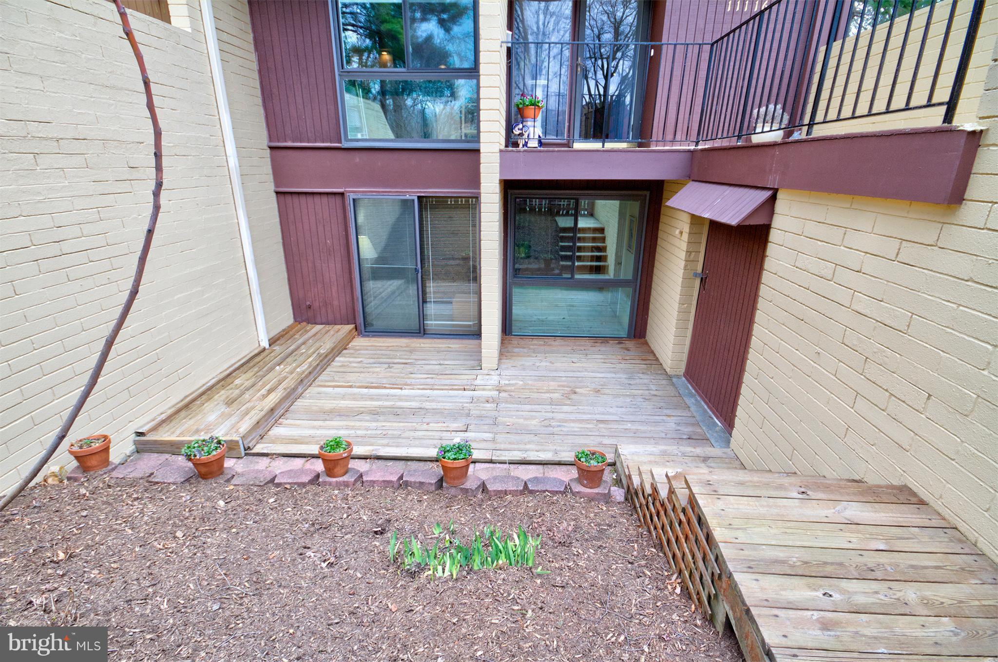 11116 Saffold Way Reston, VA 20190 - Photo 27 of 30