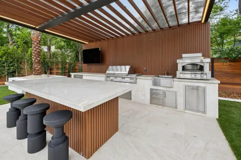 $19,998,888 | 98 Flood Circle, Atherton, CA 94027