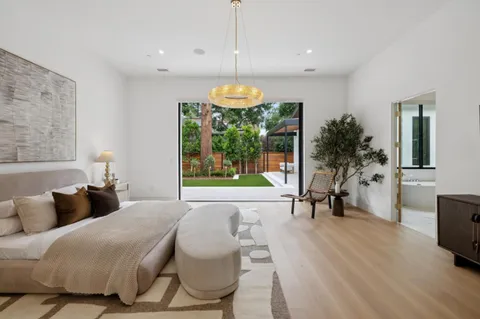 $19,998,888 | 98 Flood Circle, Atherton, CA 94027