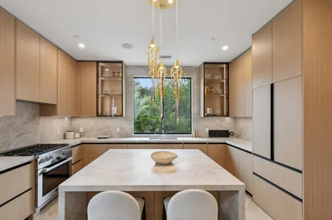 $19,998,888 | 98 Flood Circle, Atherton, CA 94027