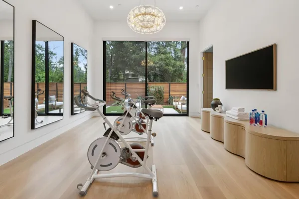 $19,998,888 | 98 Flood Circle, Atherton, CA 94027