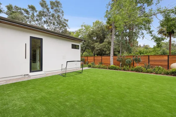 $19,998,888 | 98 Flood Circle, Atherton, CA 94027