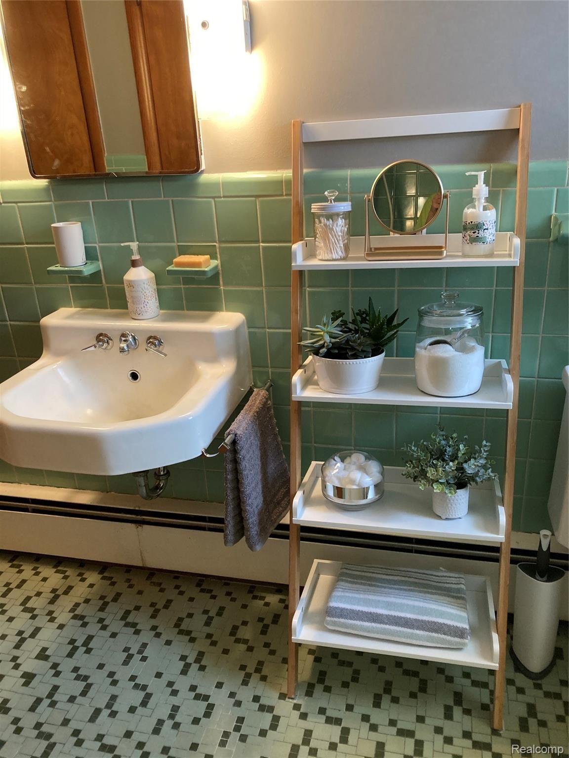 8438 Canal Road Sterling Heights, MI 48314 - Photo 19 of 23 Bathroom sink.jpeg