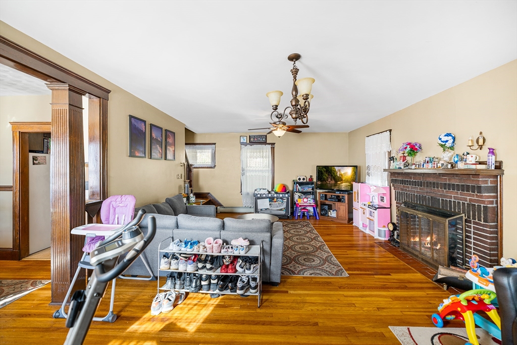 11 Linwood Road Lynn, MA 01905 - Photo 4 of 25 a room with musical instruments