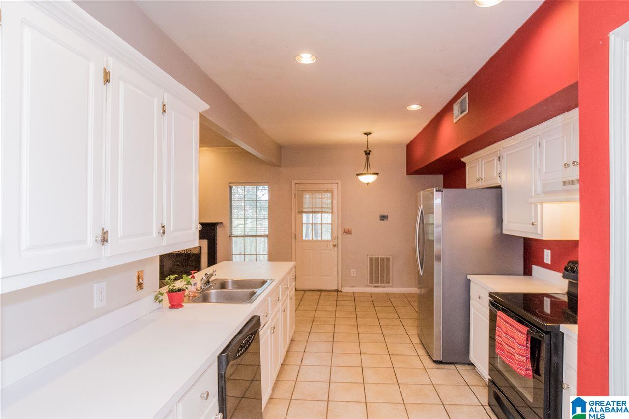 238 Cambrian Ridge Trail Pelham, AL 35124 - Photo 7 of 25