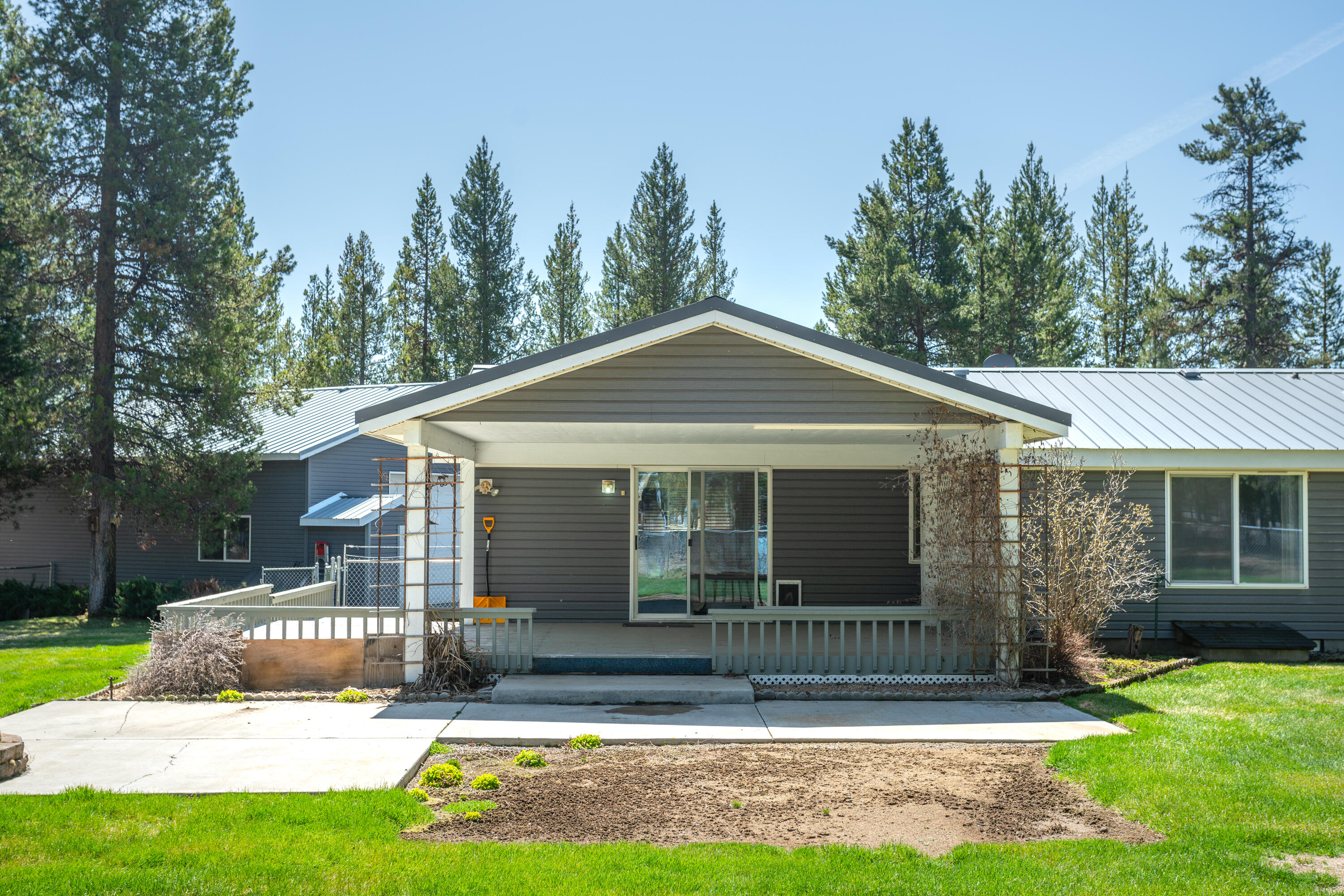 15720 Dawn Road La Pine, OR 97739 - Photo 23 of 39 15720 Dawn Road 18 of 36
