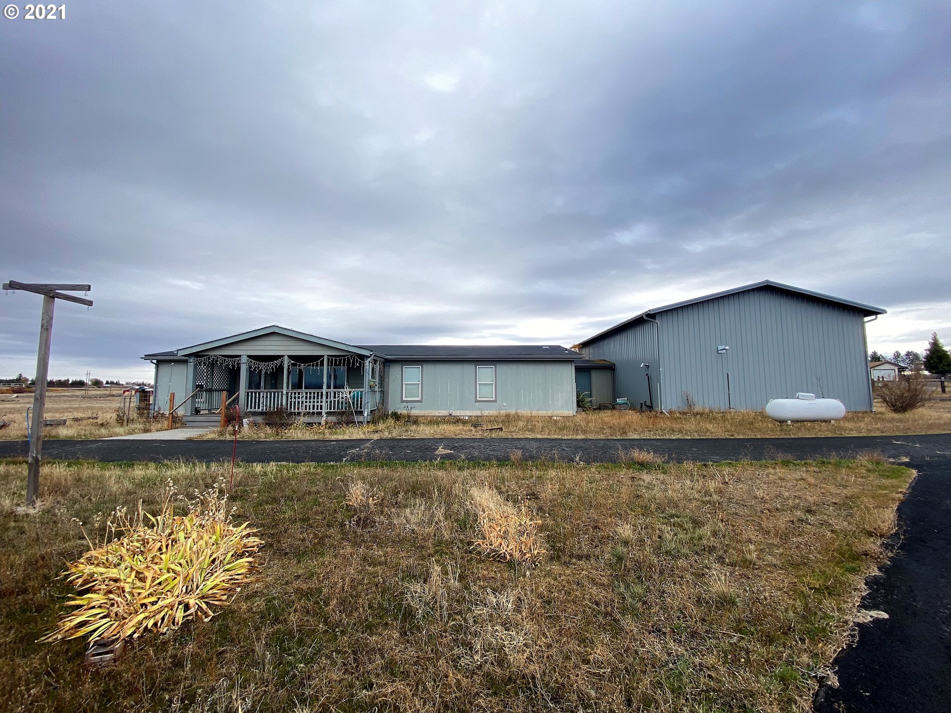 6 Burlington Loop Goldendale, WA 98620 - Photo 1 of 29 Gallery Image 1
