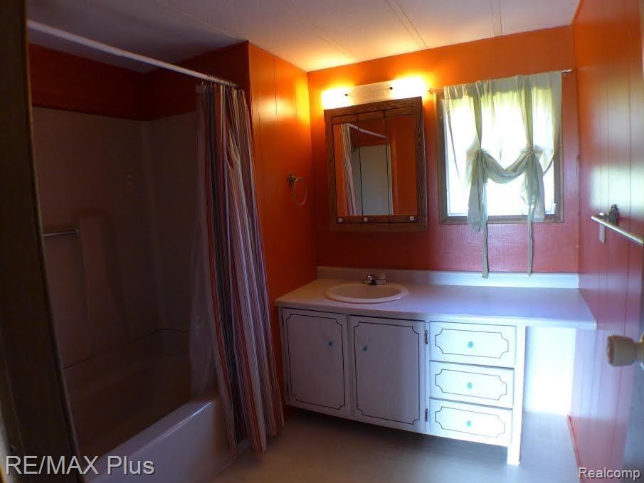 2146 East Akron Road Caro, MI 48723 - Photo 7 of 8