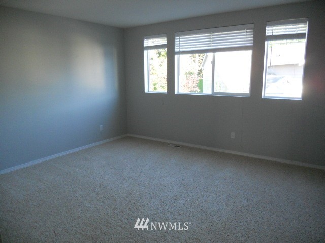28032 Maple Ridge Way Southeast Maple Valley, WA 98038 - Photo 17 of 21