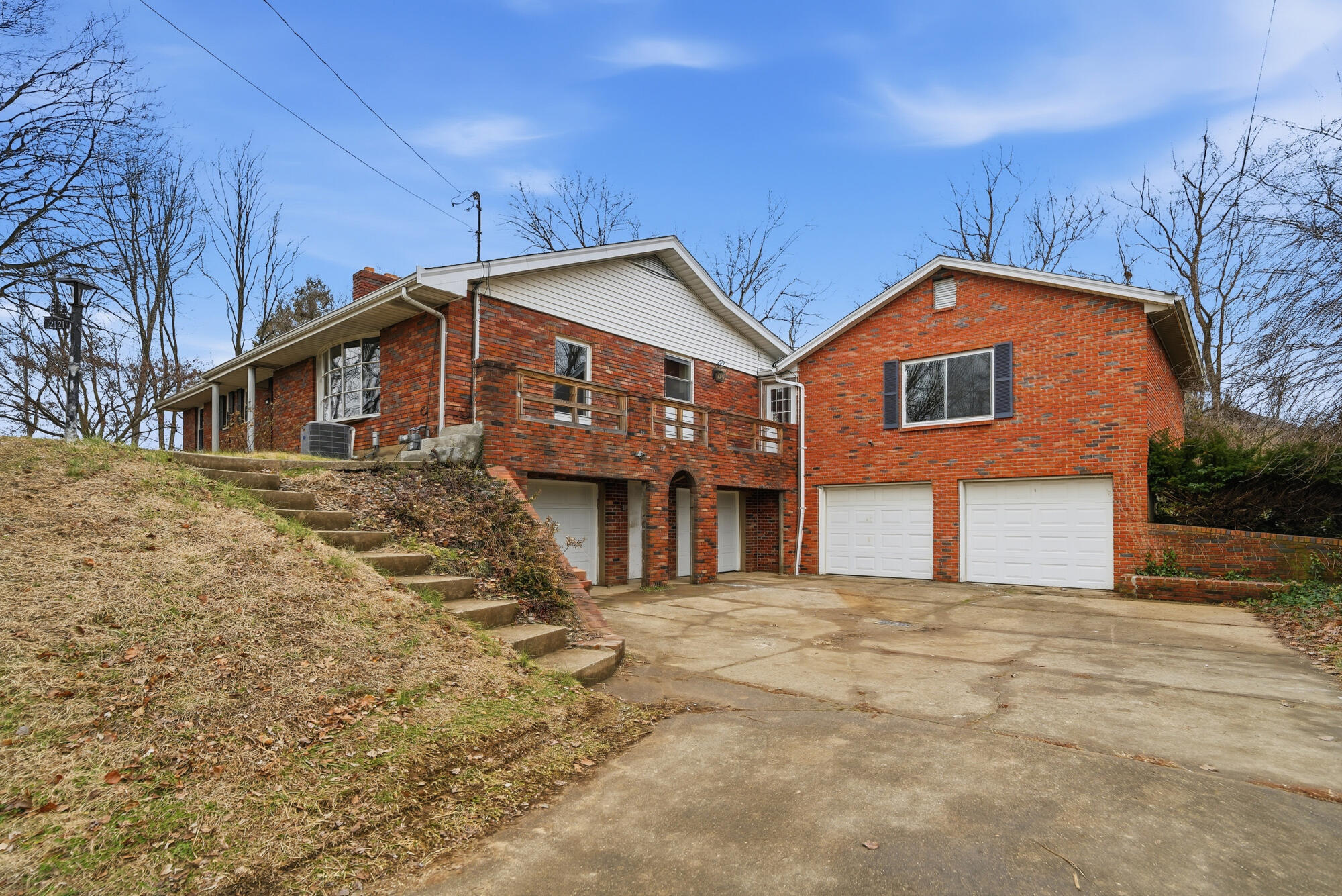 2121 Highwater Road Fort Mitchell, KY 41017 - Photo 2 of 49 Gallery Image 2