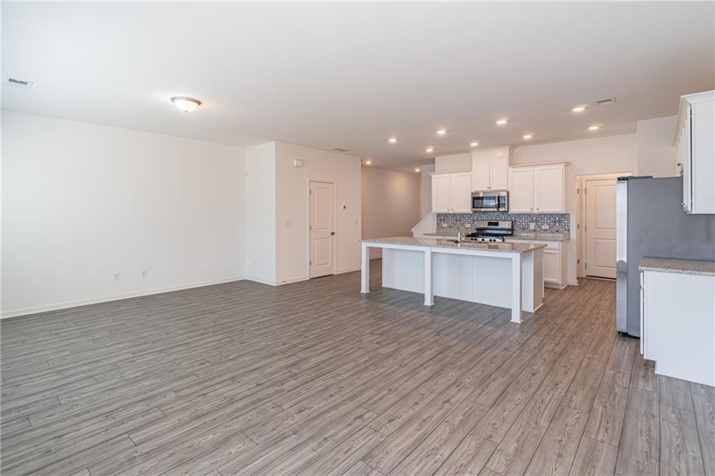 512 Sausalito Walk Suwanee, GA 30024 - Photo 12 of 30