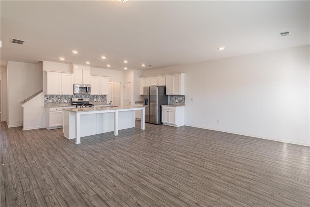 512 Sausalito Walk Suwanee, GA 30024 - Photo 13 of 30