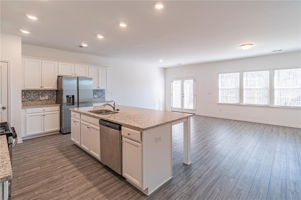 512 Sausalito Walk Suwanee, GA 30024 - Photo 5 of 30