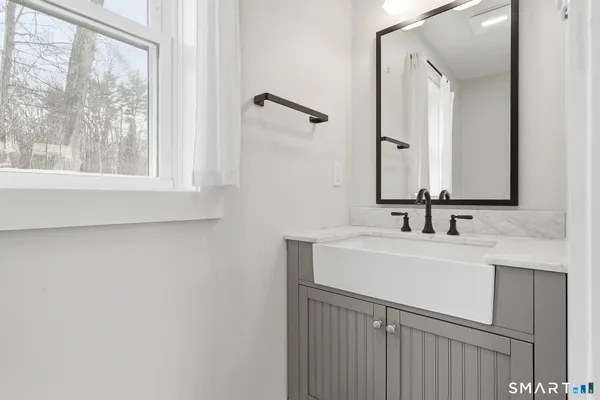 $599,000 | 134 Sterling City Road, Lyme, CT 06371